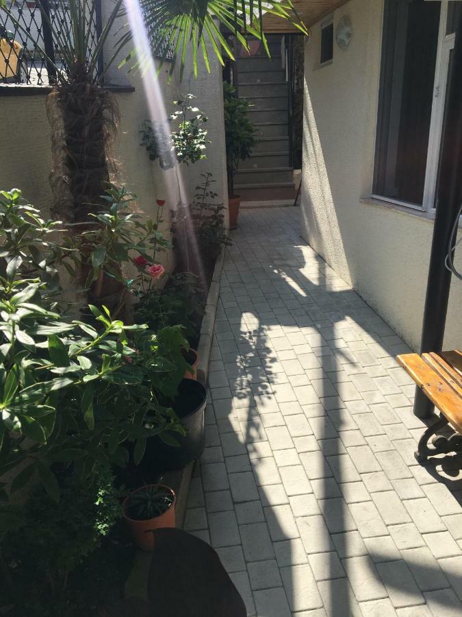10 Shindisi Street,Tbilisi Lägenhet Exteriör bild